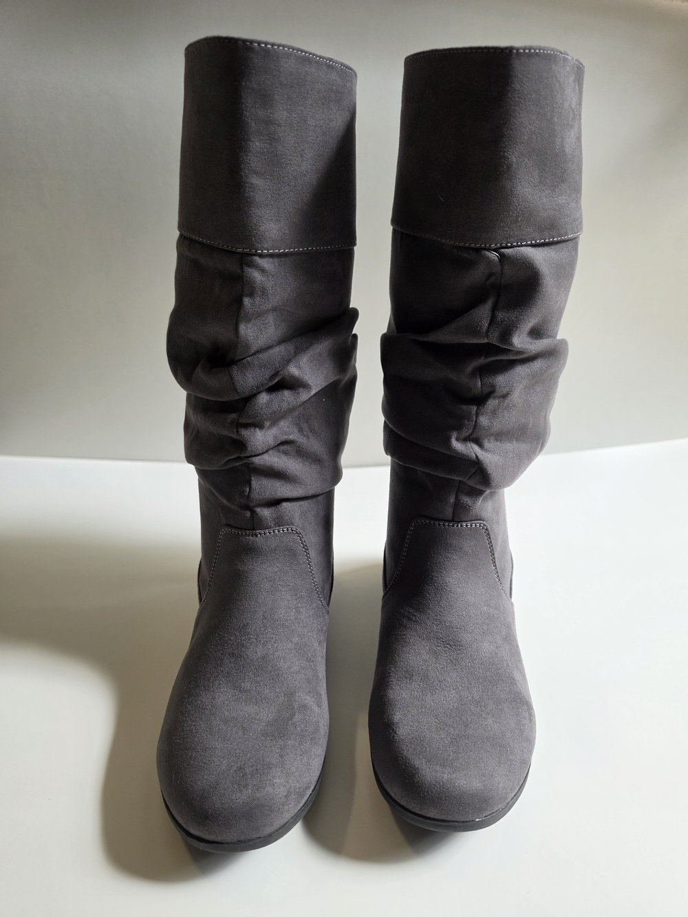 St. John's Bay Gray Slouch Knee-High Boots Womens Size:6.5